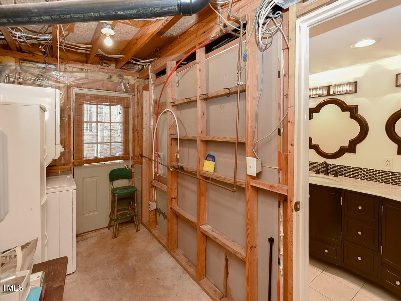 310 Electra Drive Cary, NC 27513 - Photo 25 of 45 a view of a walk in closet