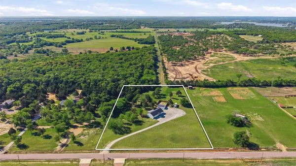 $535,000 | 210 County Road 2184, Gainesville, TX 76240