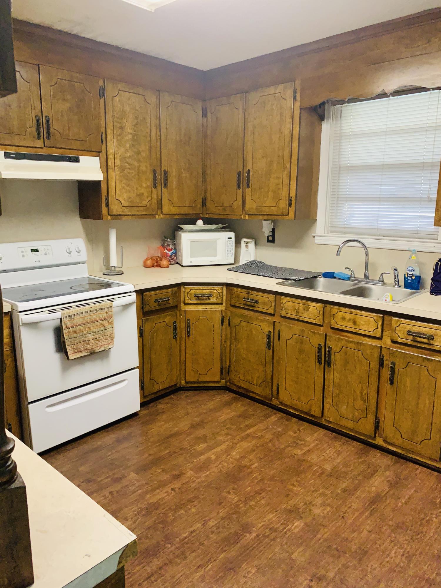 4 I M Graham Road Kingstree, SC 29556 - Photo 6 of 11 Kitchen