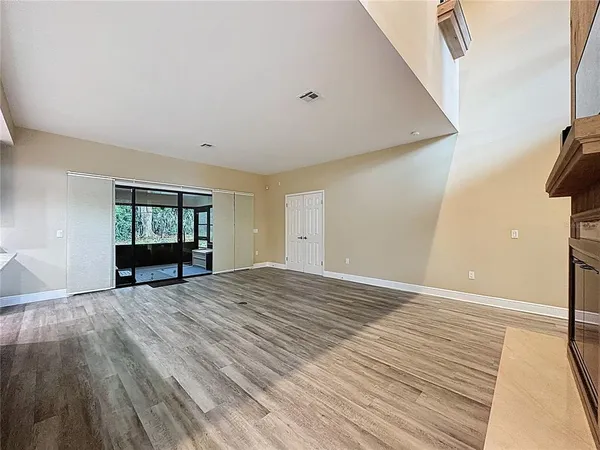 $3,000 | 6846 Lake View Drive, Yalaha, FL 34797