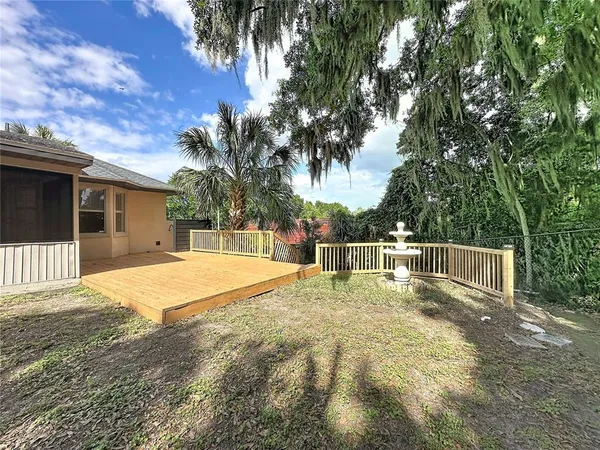 $3,000 | 6846 Lake View Drive, Yalaha, FL 34797