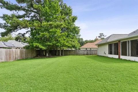 $355,000 | 476 Choctaw Drive, Abita Springs, LA 70420