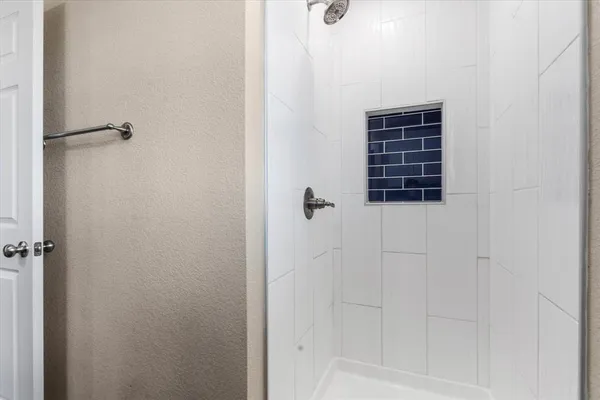 $1,275 | 1406 Courtney Place, Unit A, Cleburne, TX 76033