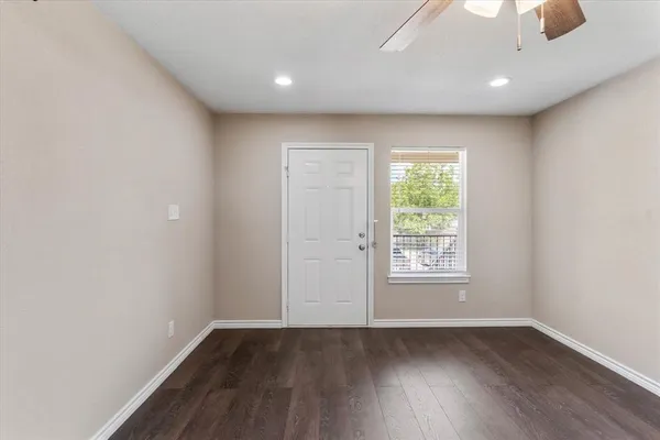 $1,275 | 1406 Courtney Place, Unit A, Cleburne, TX 76033