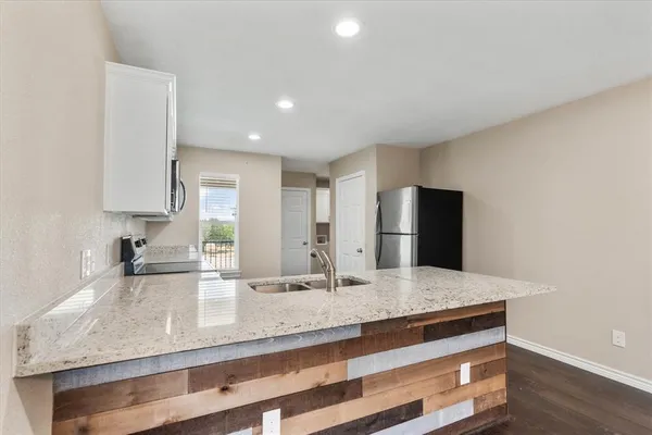 $1,275 | 1406 Courtney Place, Unit A, Cleburne, TX 76033