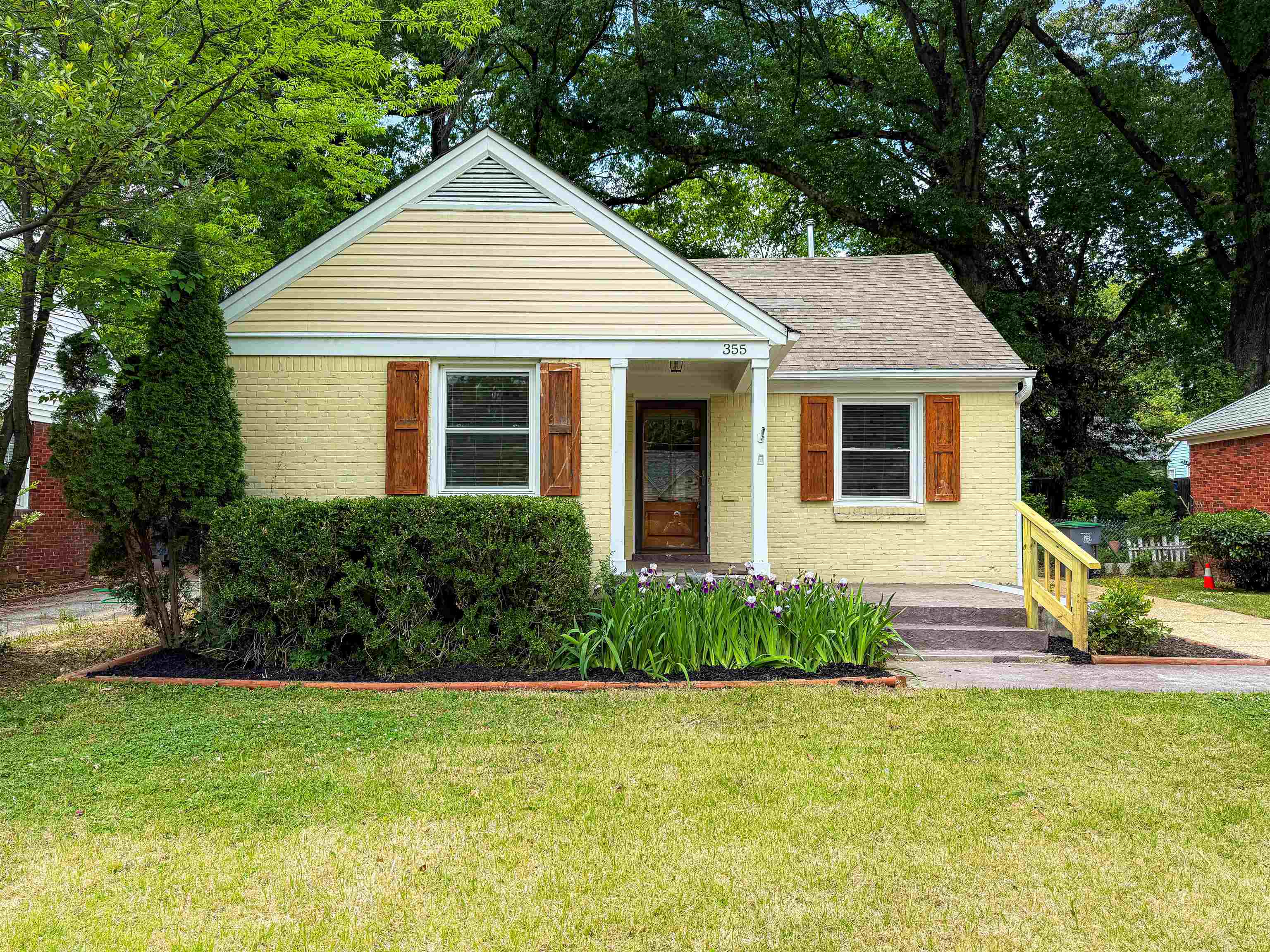 355 Lundee Place Memphis, TN 38111 - Photo 1 of 11