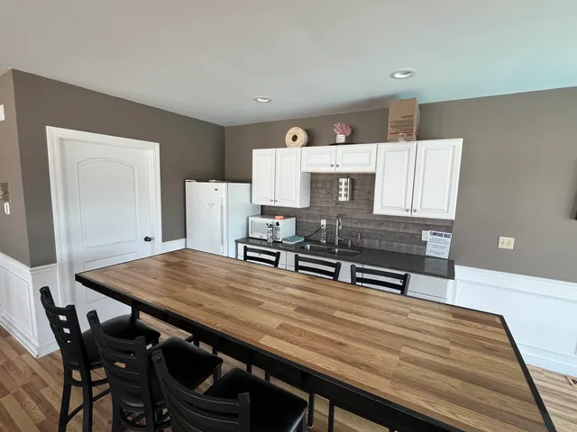 $38,500 | 1000 Riverview Drive, Unit 11, Benton Harbor, MI 49022