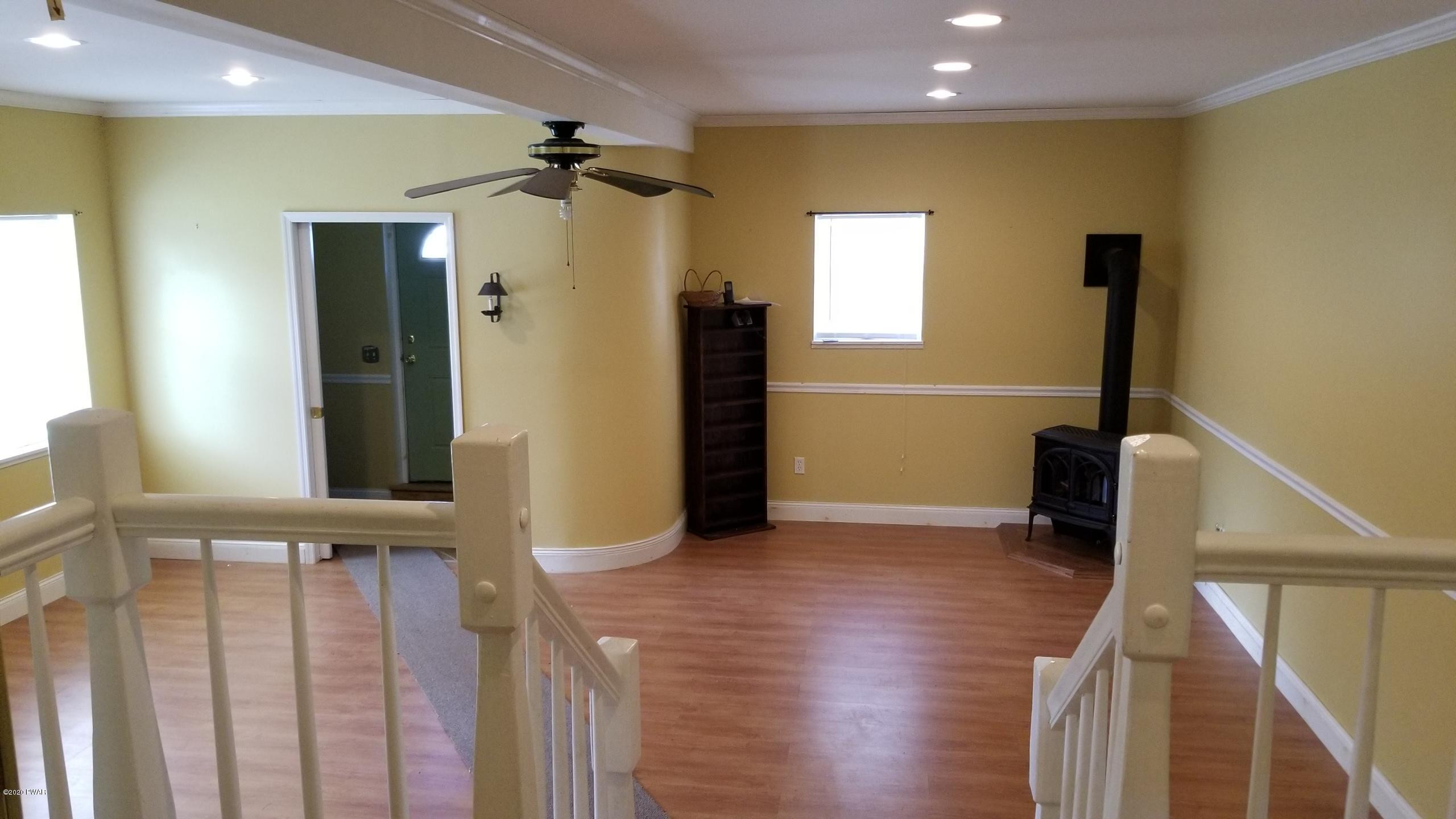 29 Fall Brook Road Starlight, PA 18461 - Photo 18 of 35 Large family room