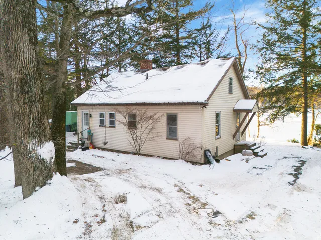 $499,000 | 104 Memorial Drive, Winthrop, ME 04364