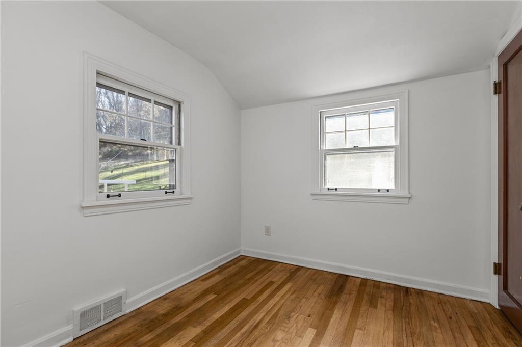 255 Gilkeson Road Pittsburgh, PA 15228 - Photo 20 of 27