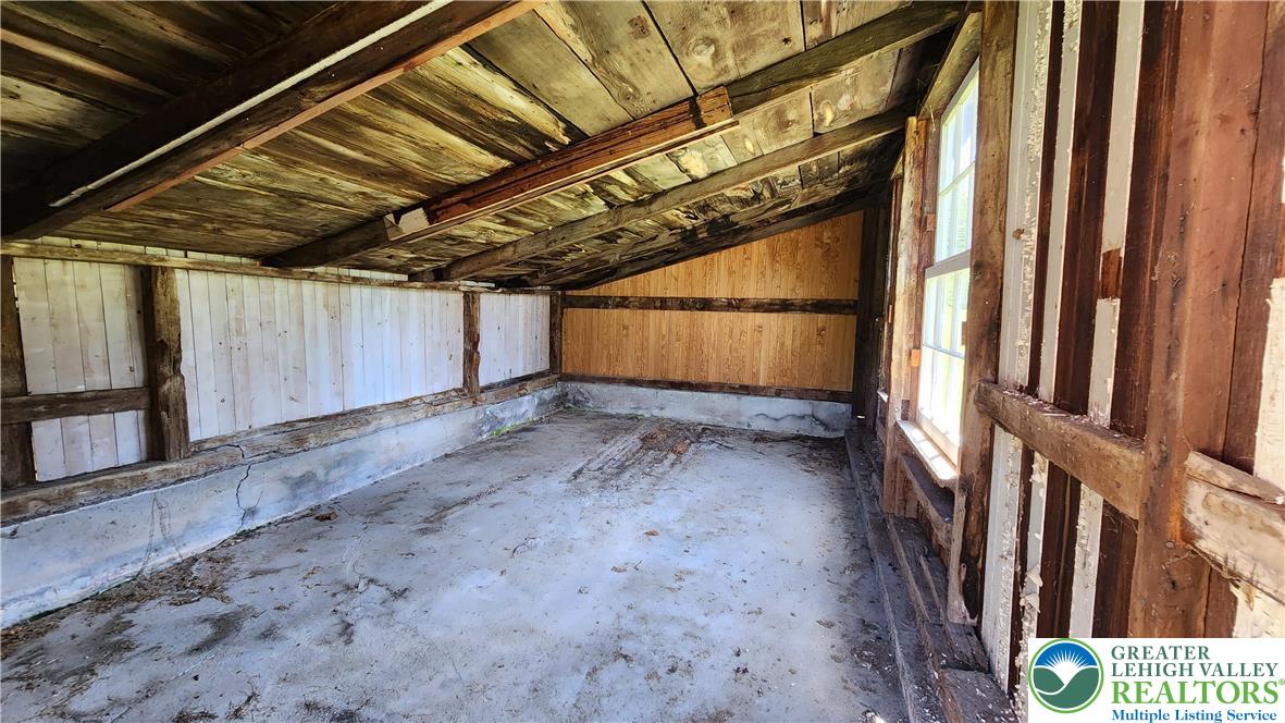 4912 Shankweiler Road Orefield, PA 18069 - Photo 58 of 74 Storage/Chicken Coop