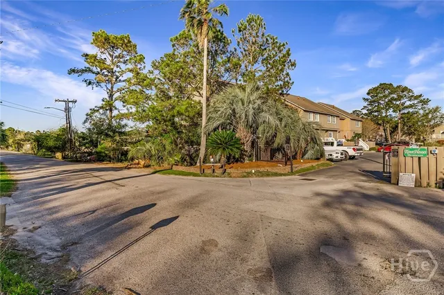 $2,500 | 12502 Apache Avenue, Unit 4, Savannah, GA 31419