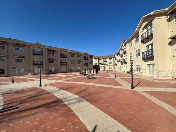 $1,390 | 3102 Kings Road, Unit 1301, Dallas, TX 75219