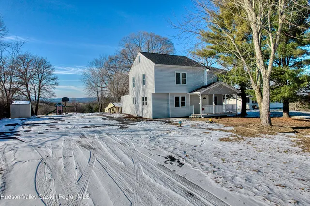 $399,000 | 2221 Highway 385, Athens, NY 12015