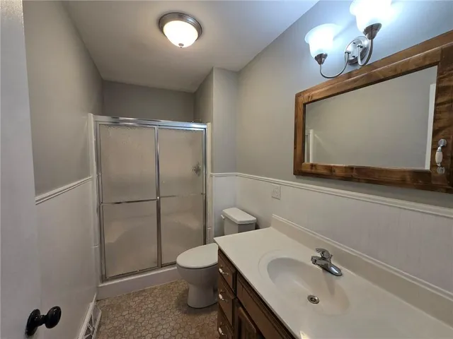 $269,500 | 64 Northeast 530 Road, Clinton, MO 64735