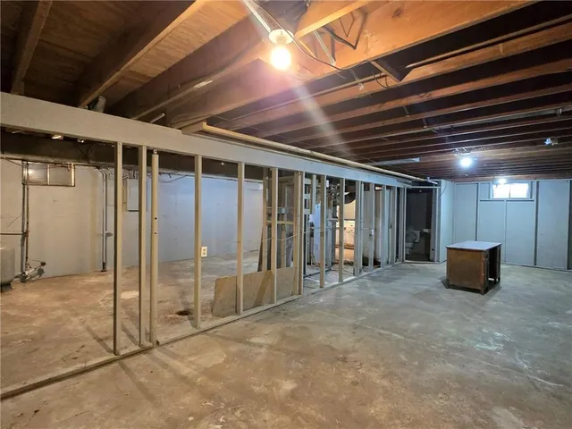 $269,500 | 64 Northeast 530 Road, Clinton, MO 64735