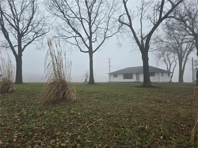 $269,500 | 64 Northeast 530 Road, Clinton, MO 64735