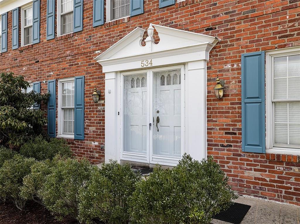 534 Harrogate Road Upper St. Clair, PA 15241 - Photo 2 of 25 Walkable to the shops of Sienna , schools, restaurants and the Galleria.