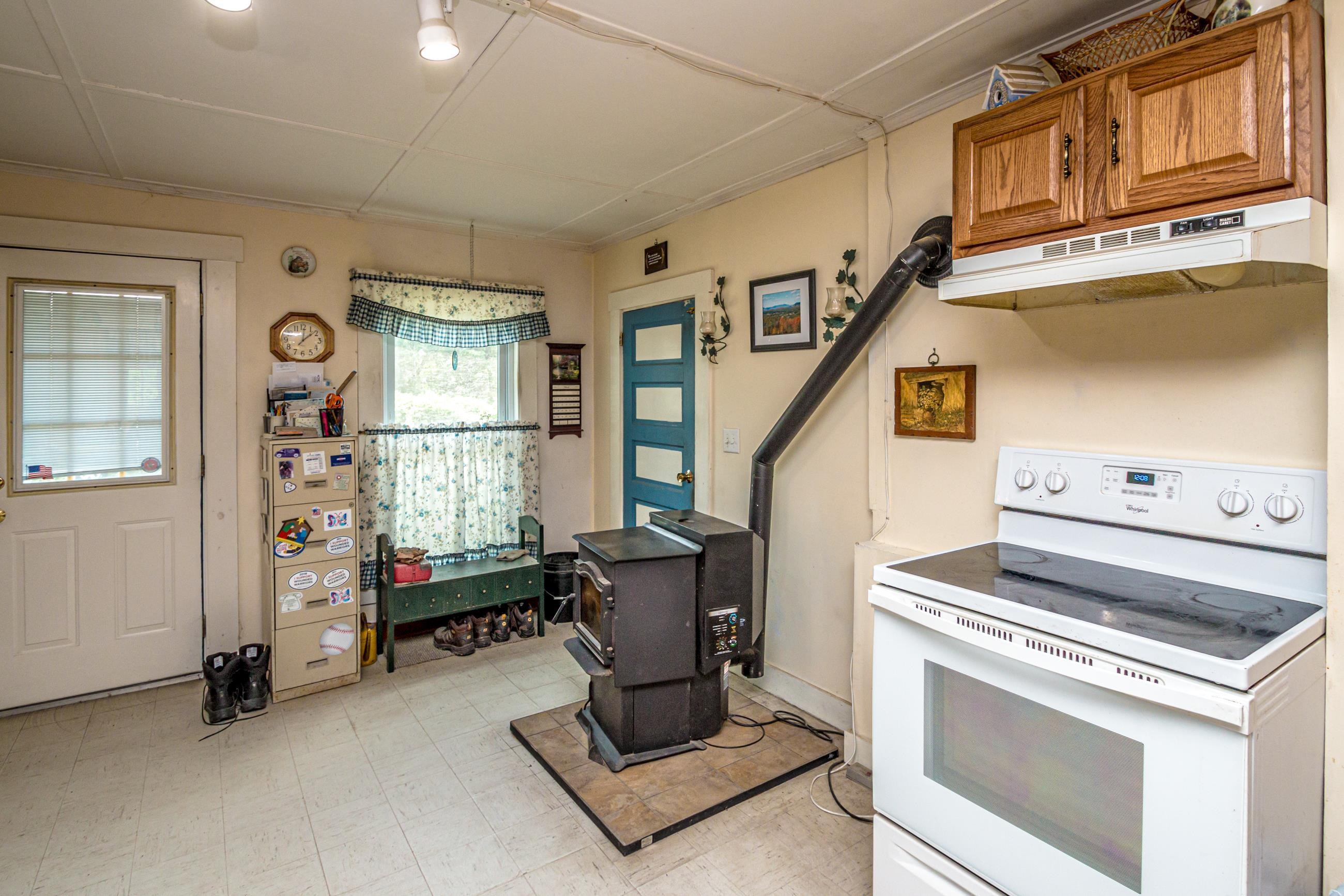 84 Grange Road Lancaster, NH 03584 - Photo 4 of 28