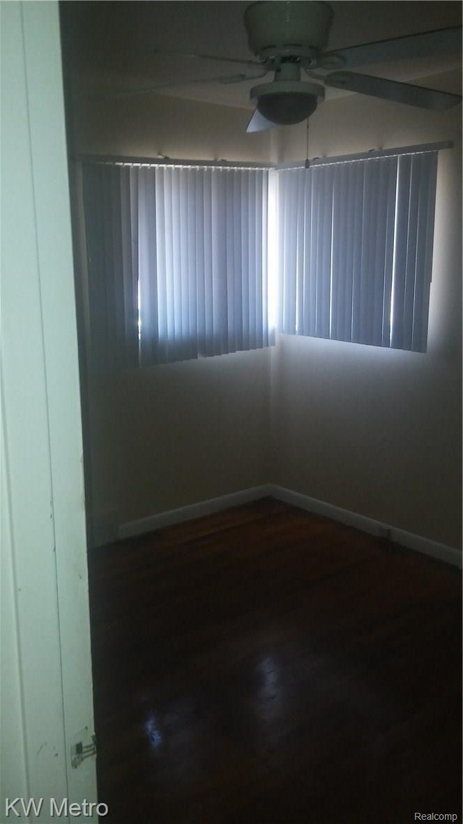 26820 Carlysle Street Inkster, MI 48141 - Photo 8 of 9 20151116_121246.jpg