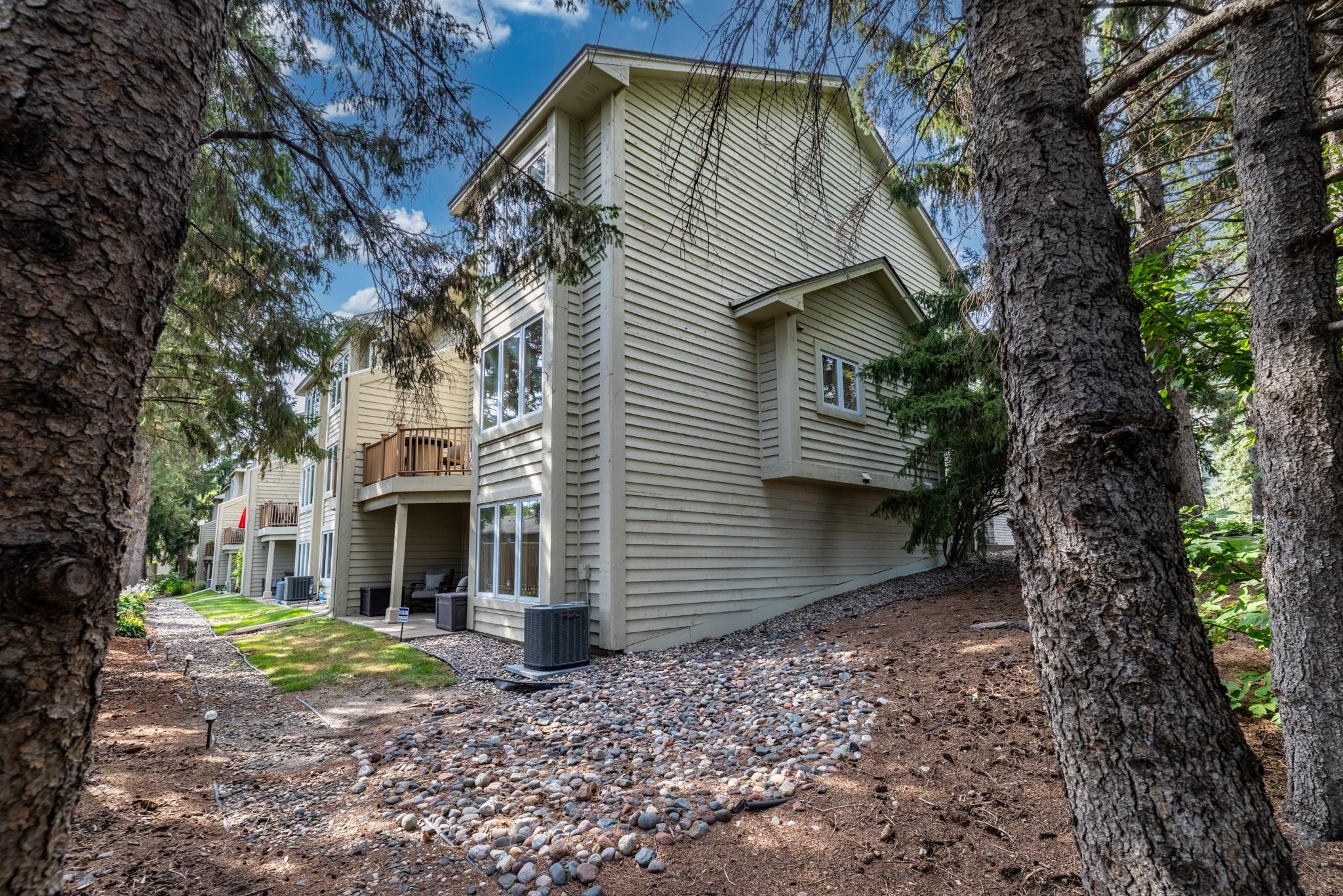 7096 Cahill Road Edina, MN 55439 - Photo 37 of 47 Gallery Image 37