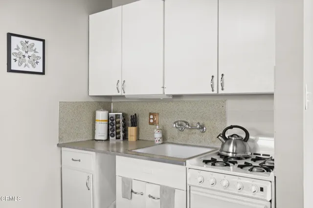 $2,350,000 | 1132-1142 Pittsfield Lane, Ventura, CA 93001