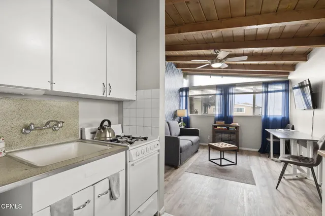 $2,350,000 | 1132-1142 Pittsfield Lane, Ventura, CA 93001