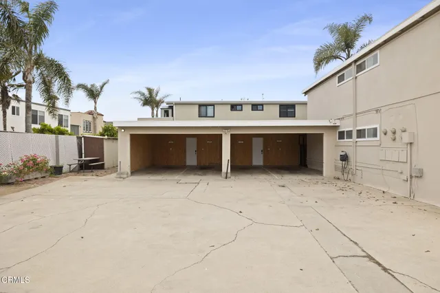 $2,350,000 | 1132-1142 Pittsfield Lane, Ventura, CA 93001