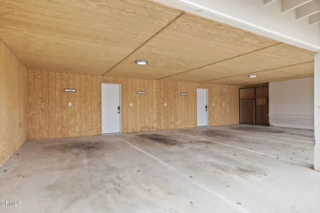 $2,350,000 | 1132-1142 Pittsfield Lane, Ventura, CA 93001