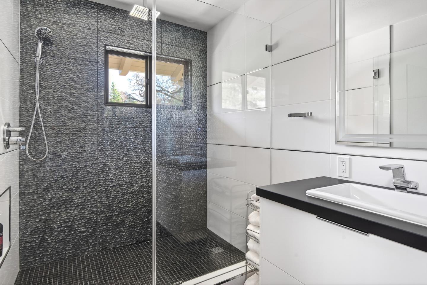 14681 Springer Avenue Saratoga, CA 95070 - Photo 22 of 43