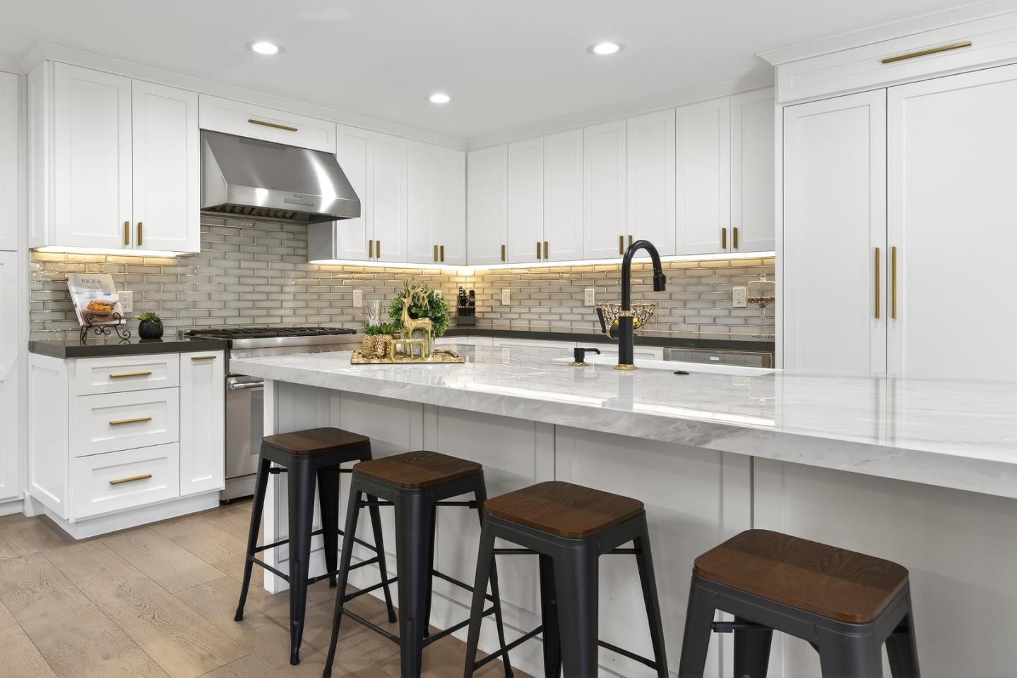 14681 Springer Avenue Saratoga, CA 95070 - Photo 6 of 43