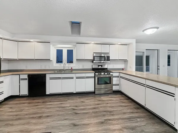 $289,900 | 7980 East Ridott Road, Ridott, IL 61067