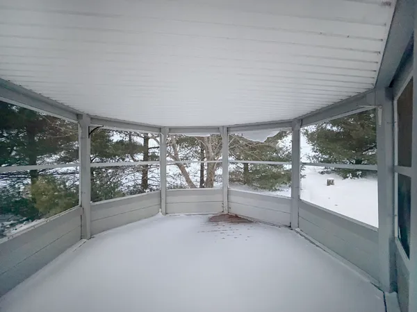 $289,900 | 7980 East Ridott Road, Ridott, IL 61067