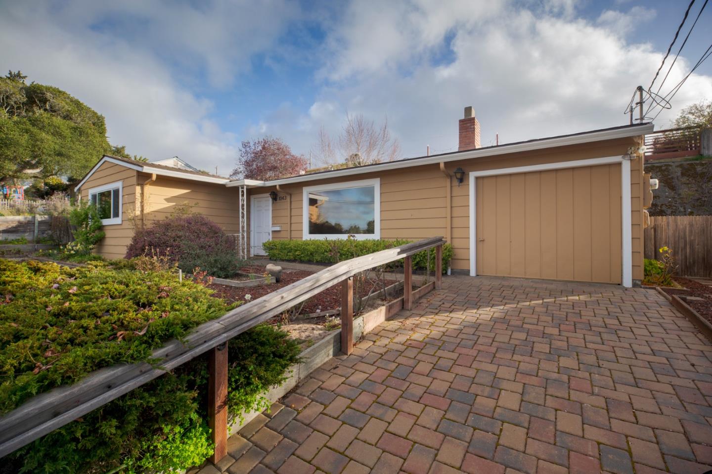 1043 Paloma Road Del Rey Oaks, CA 93940 - Photo 1 of 33 Gallery Image 1