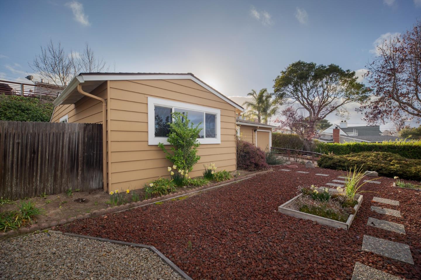 1043 Paloma Road Del Rey Oaks, CA 93940 - Photo 29 of 33 Gallery Image 29