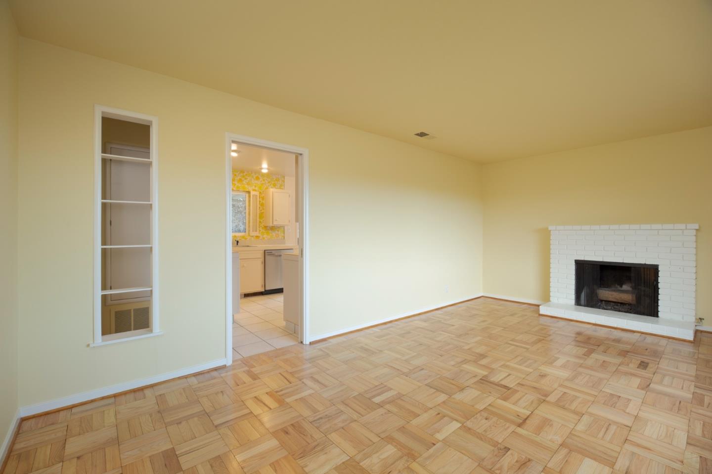 1043 Paloma Road Del Rey Oaks, CA 93940 - Photo 7 of 33 Gallery Image 7