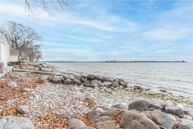 $349,900 | 2522 Pond's Shore Drive, Cape Vincent, NY 13618