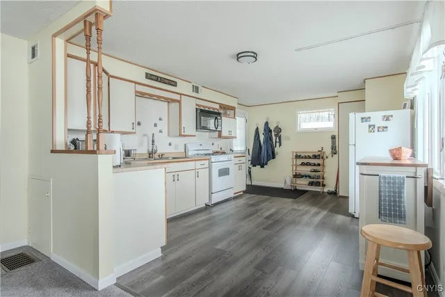 $349,900 | 2522 Pond's Shore Drive, Cape Vincent, NY 13618