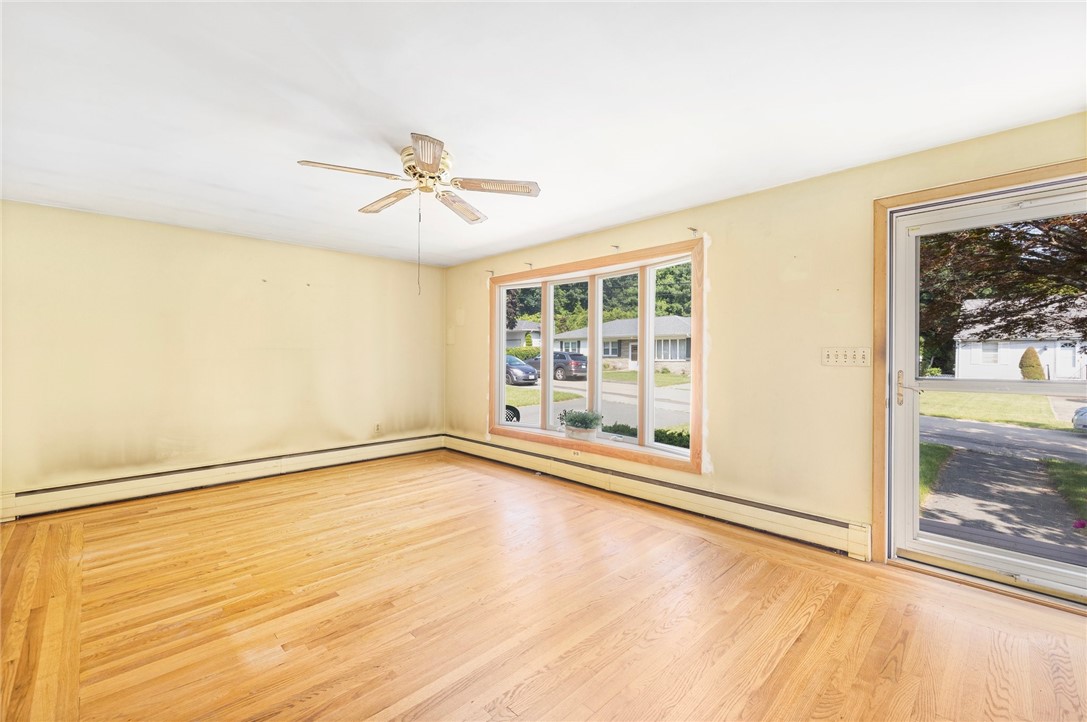 6 Enfield Street Johnston, RI 02919 - Photo 21 of 38