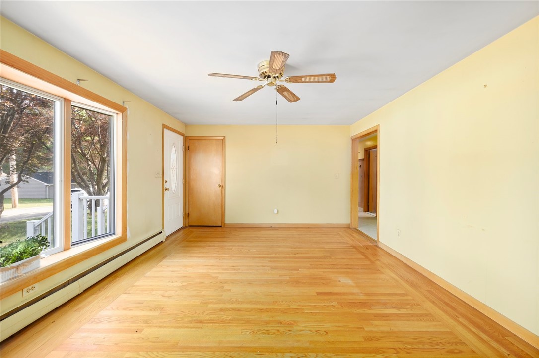 6 Enfield Street Johnston, RI 02919 - Photo 25 of 38