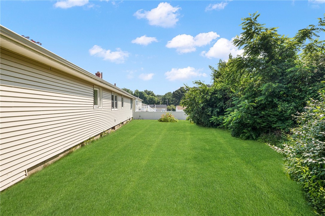 6 Enfield Street Johnston, RI 02919 - Photo 6 of 38