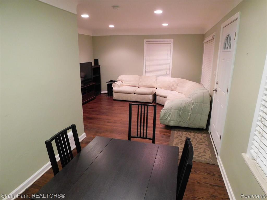 415 South Campbell Road Royal Oak, MI 48067 - Photo 2 of 38