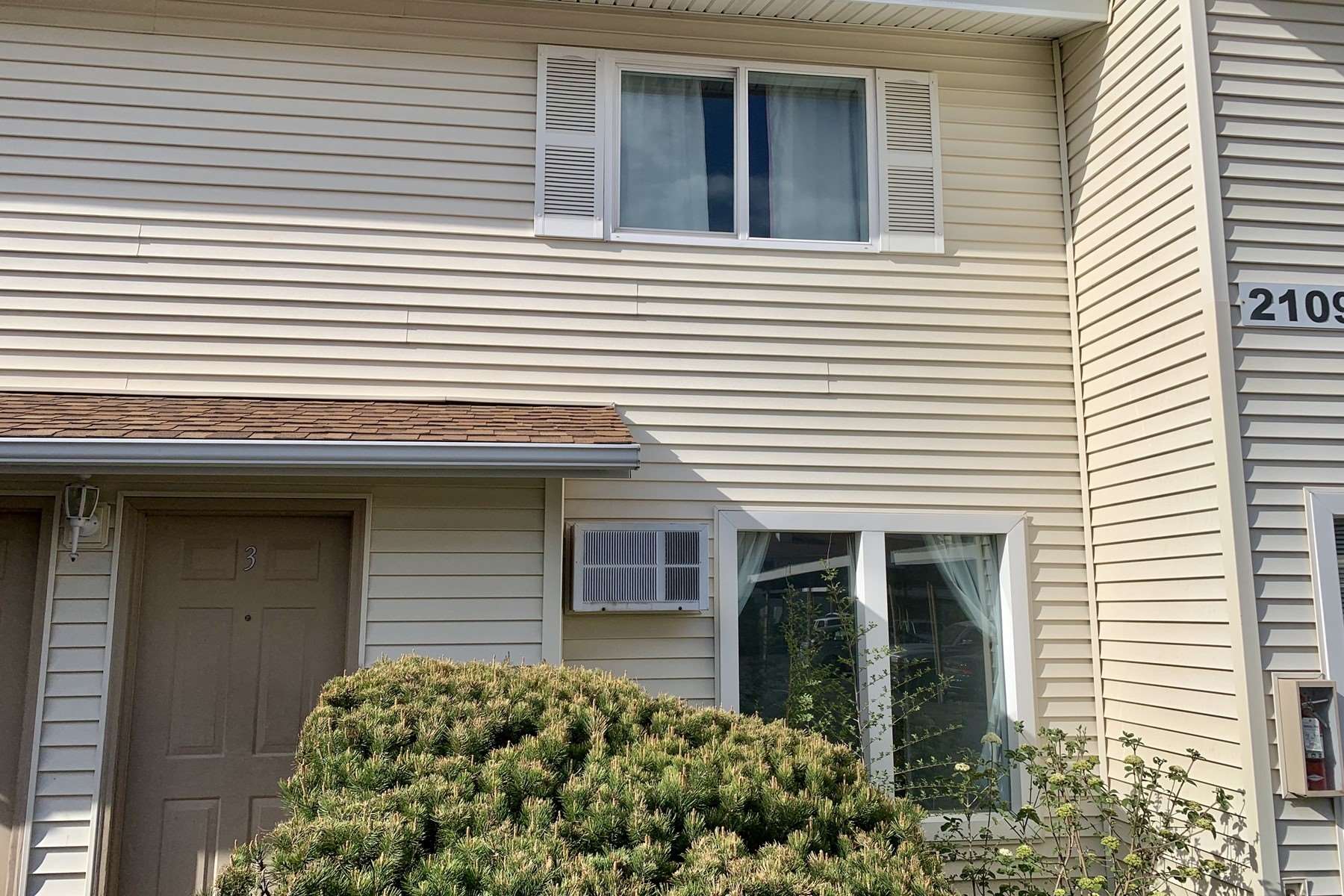 2109 North Houk Road, Unit 3 Spokane Valley, WA 99216 - Photo 2 of 31 Gallery Image 2