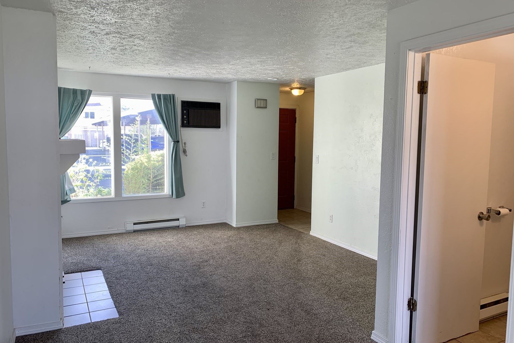 2109 North Houk Road, Unit 3 Spokane Valley, WA 99216 - Photo 4 of 31 Gallery Image 4