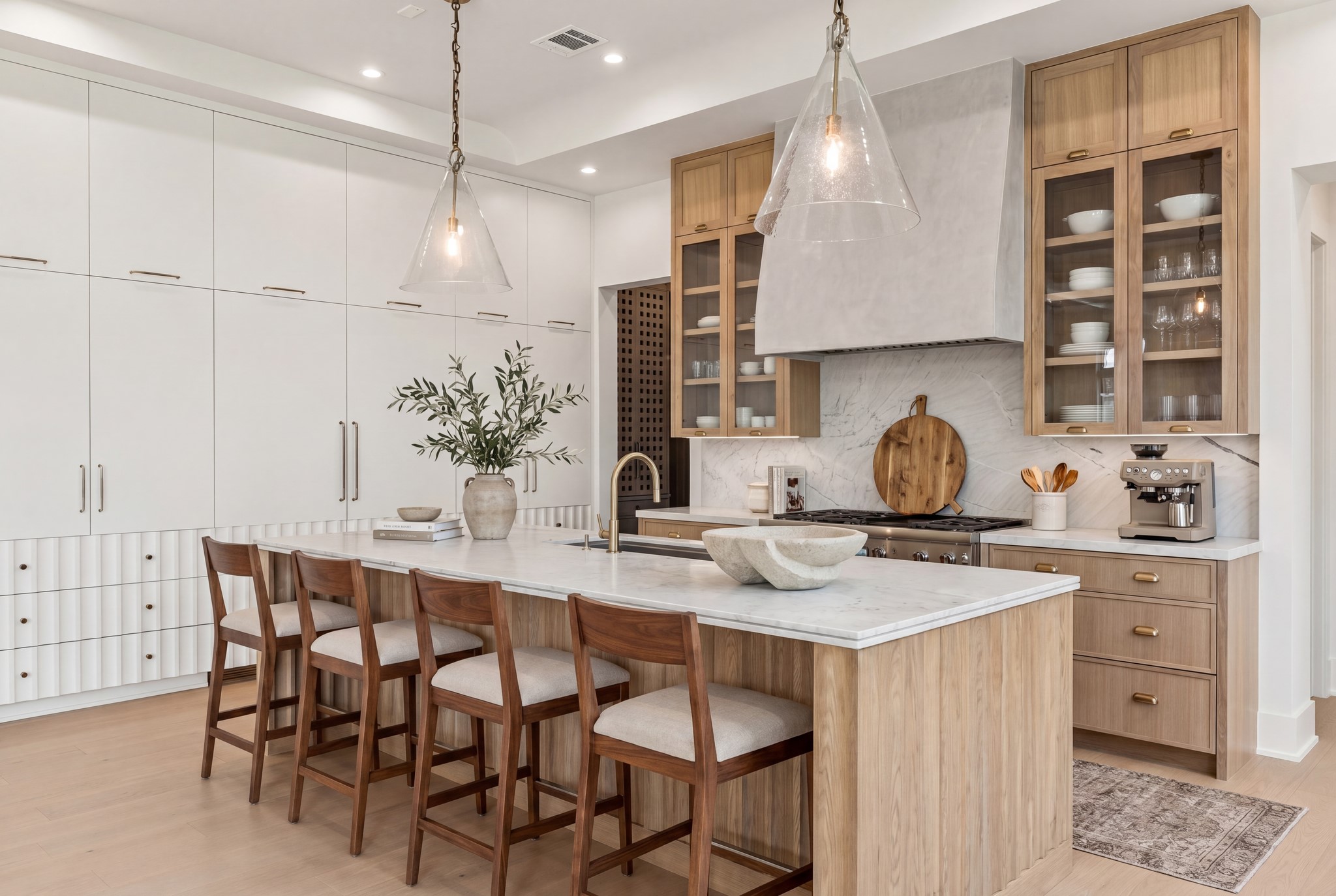 1616 Hazard Street Houston, TX 77019 - Photo 12 of 50 Virtually staged for your inspiration.