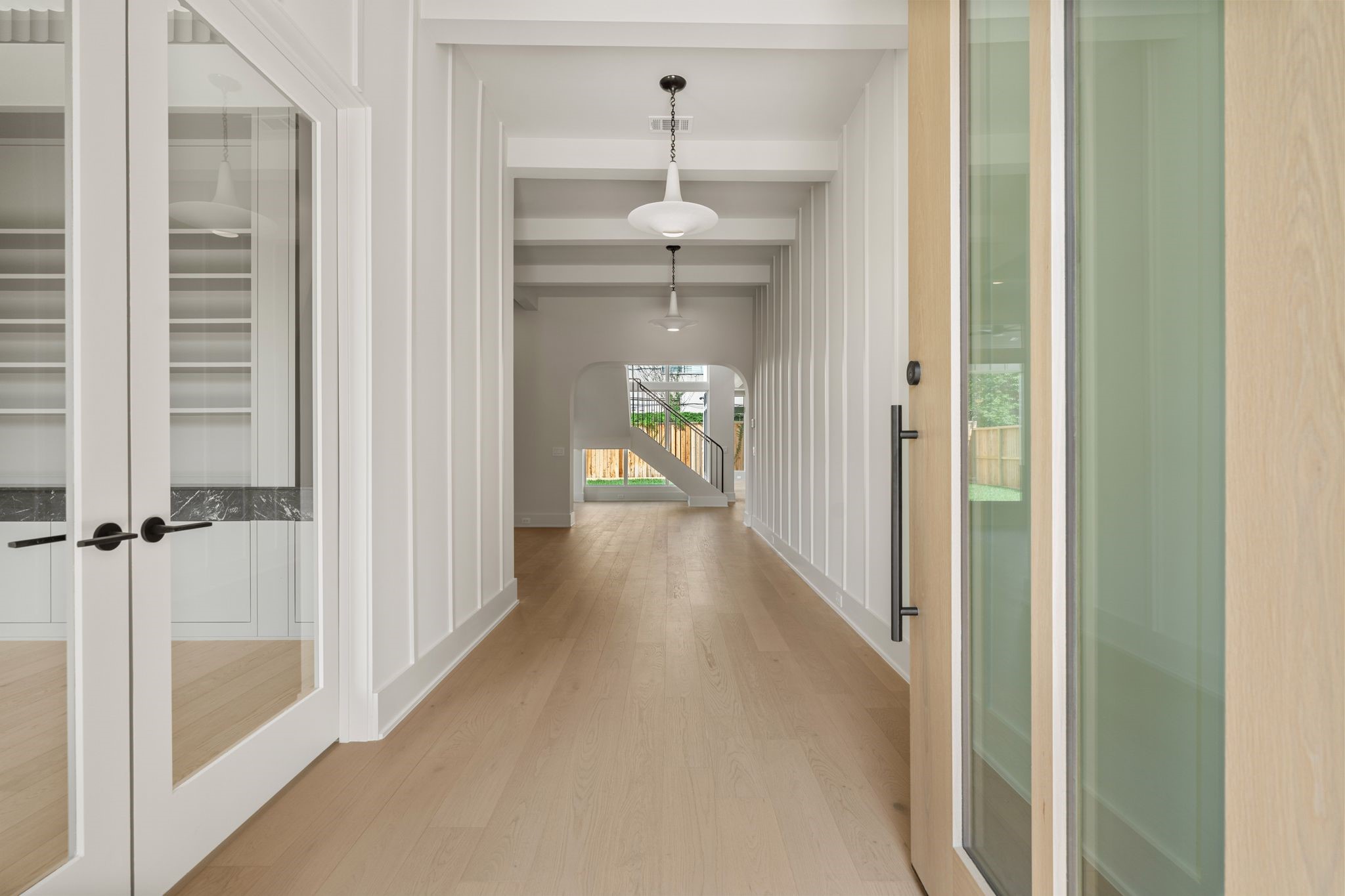 1616 Hazard Street Houston, TX 77019 - Photo 4 of 50 A wide entry welcomes you home.
