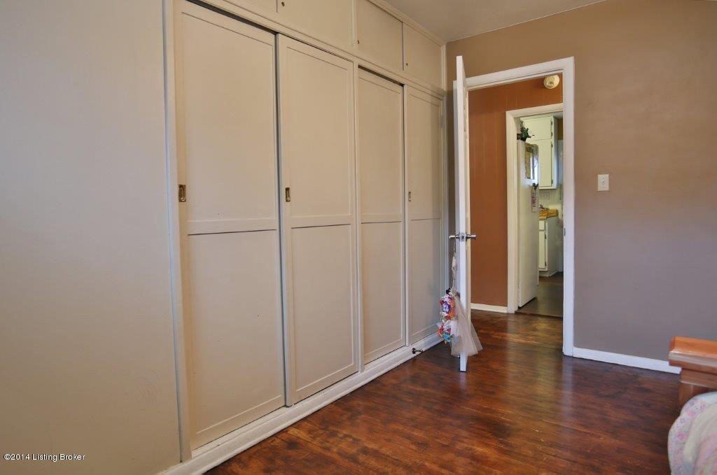 4802 Raven Road Louisville, KY 40213 - Photo 19 of 38 JI0A6596