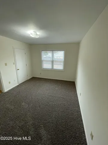 $1,400 | 100 Tiffany Court, Jacksonville, NC 28546