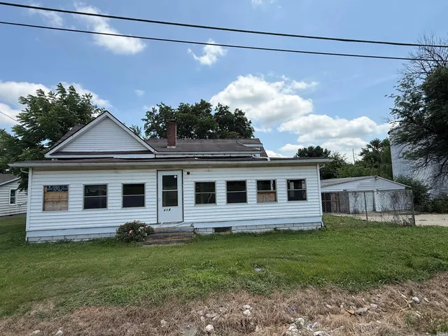 $60,000 | 415 South Mill Street, Owensville, IN 47665
