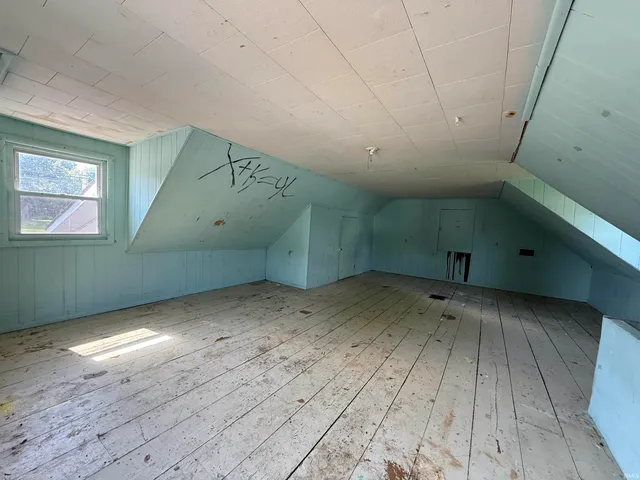 $60,000 | 415 South Mill Street, Owensville, IN 47665